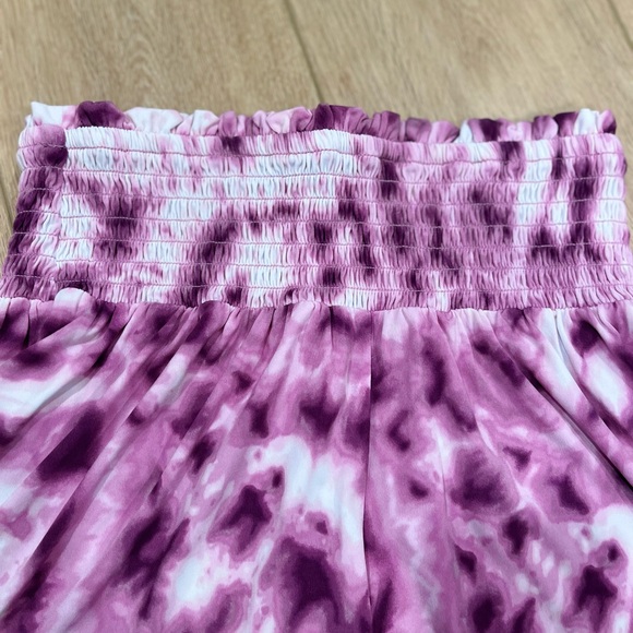 BCBGeneration High-Waisted Tie-Dye Shorts - Picture 2 of 3